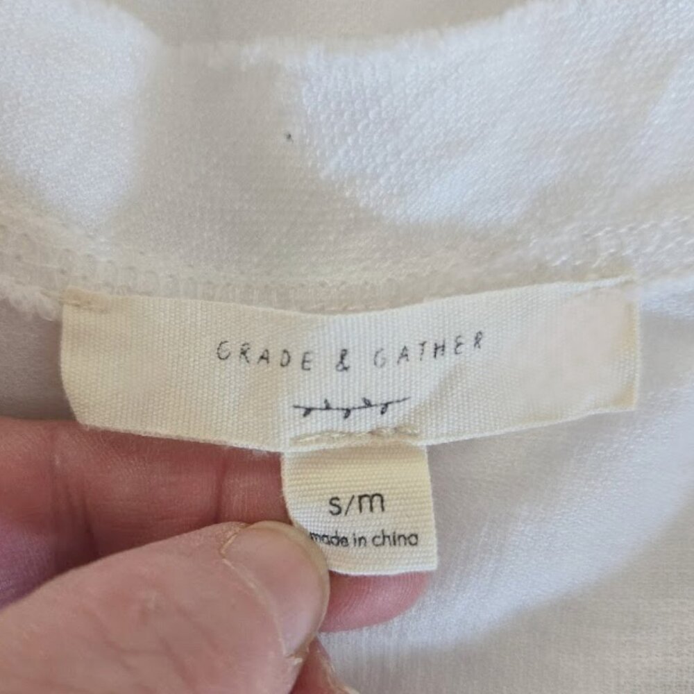 Grade & Gather sz s/m white long duster / cardigan with side slits - Picture 3 of 3
